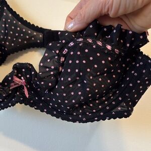 NWOT! Vintage Victoria's Secret Sexy Things Black and Pink Polka Dot Demi Bra